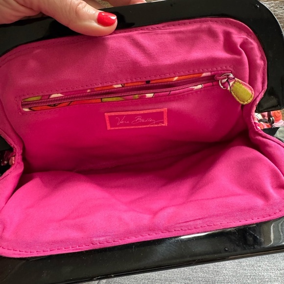 Vera Bradley Small Clutch Floral like new condition - Picture 6 of 6